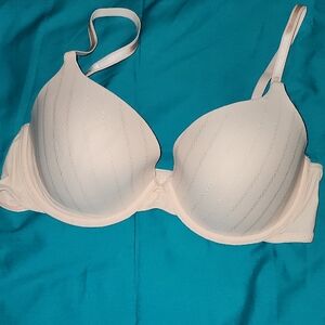 Lily of France Cream Bra